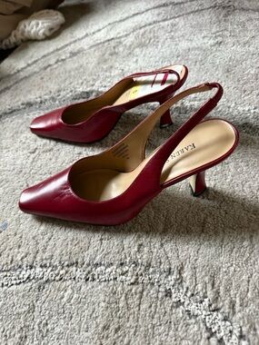 Karen Scott Burgundy Slingback Pointed-Toe Heels